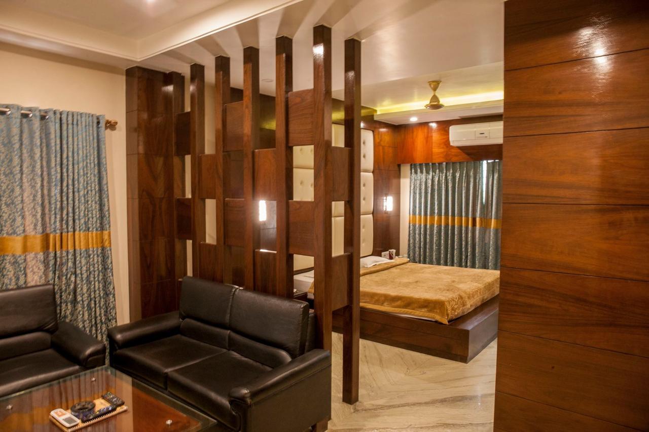 Hotel Welcome Palace 아가르탈라 외부 사진